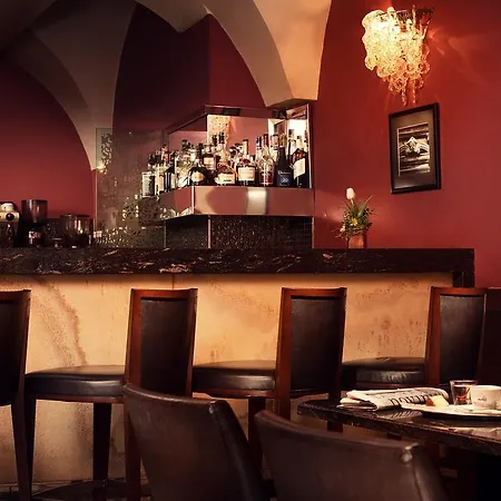 The Invisible — Modernism Hotel 4*